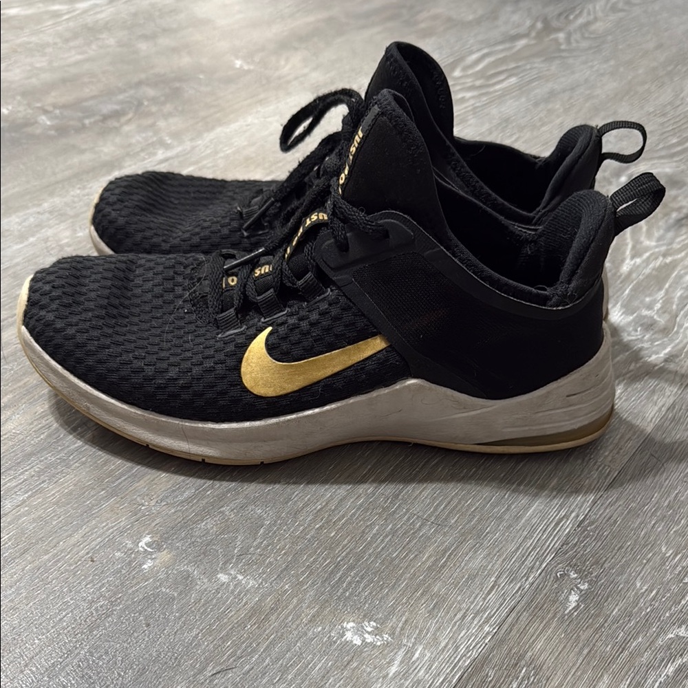 Nike Women's Athletic Shoes Black and Gold